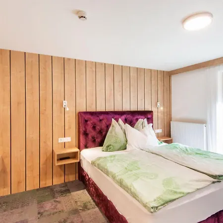 Lägenhet In Wald Near Zillertal Slopes