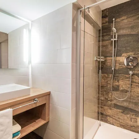 In With Pool Apartment *